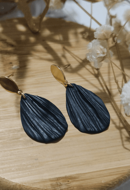 Paula's Floral Finds Handmade Black Single Petal Polymer Clay Earrings