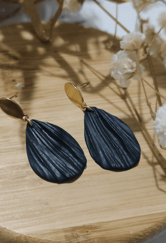 Paula's Floral Finds Handmade Black Single Petal Polymer Clay Earrings